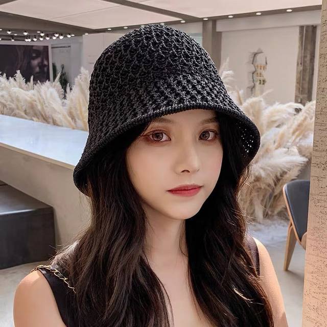 Dior 迪奥 新款女韩版渔夫帽 精致純也格调很有感觉 很酷很时尚 质量超赞